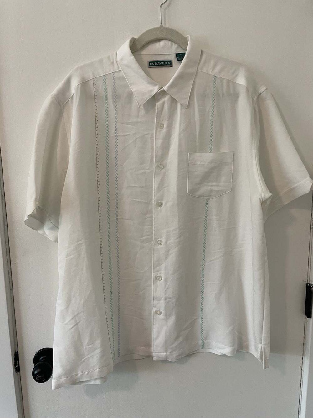 Cubavera Mens XL White Guayabera Camp Shirt Embroidered Button Deon Shirt 0082